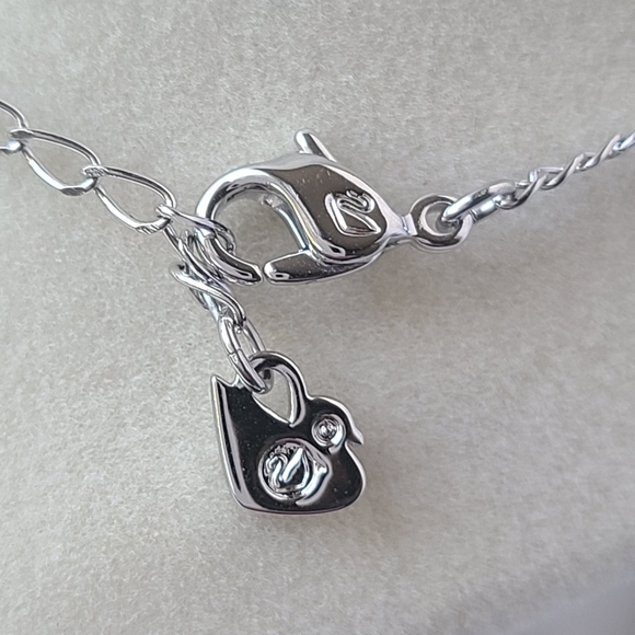 Gorgeous Swarovski Turquoise Necklace-Excellent Condition - Picture 5 of 7